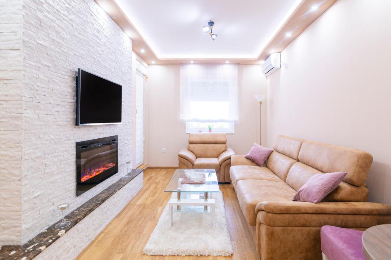 נובי סאד Mili Lux Apartman מראה חיצוני תמונה